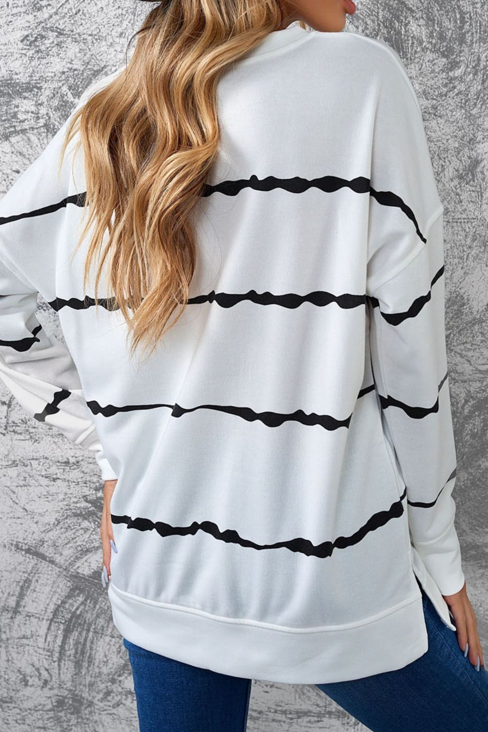 Slit Contrast Striped Round Neck Long Sleeve T-Shirt