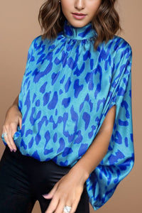 Printed Turtleneck Half Sleeve Blouse