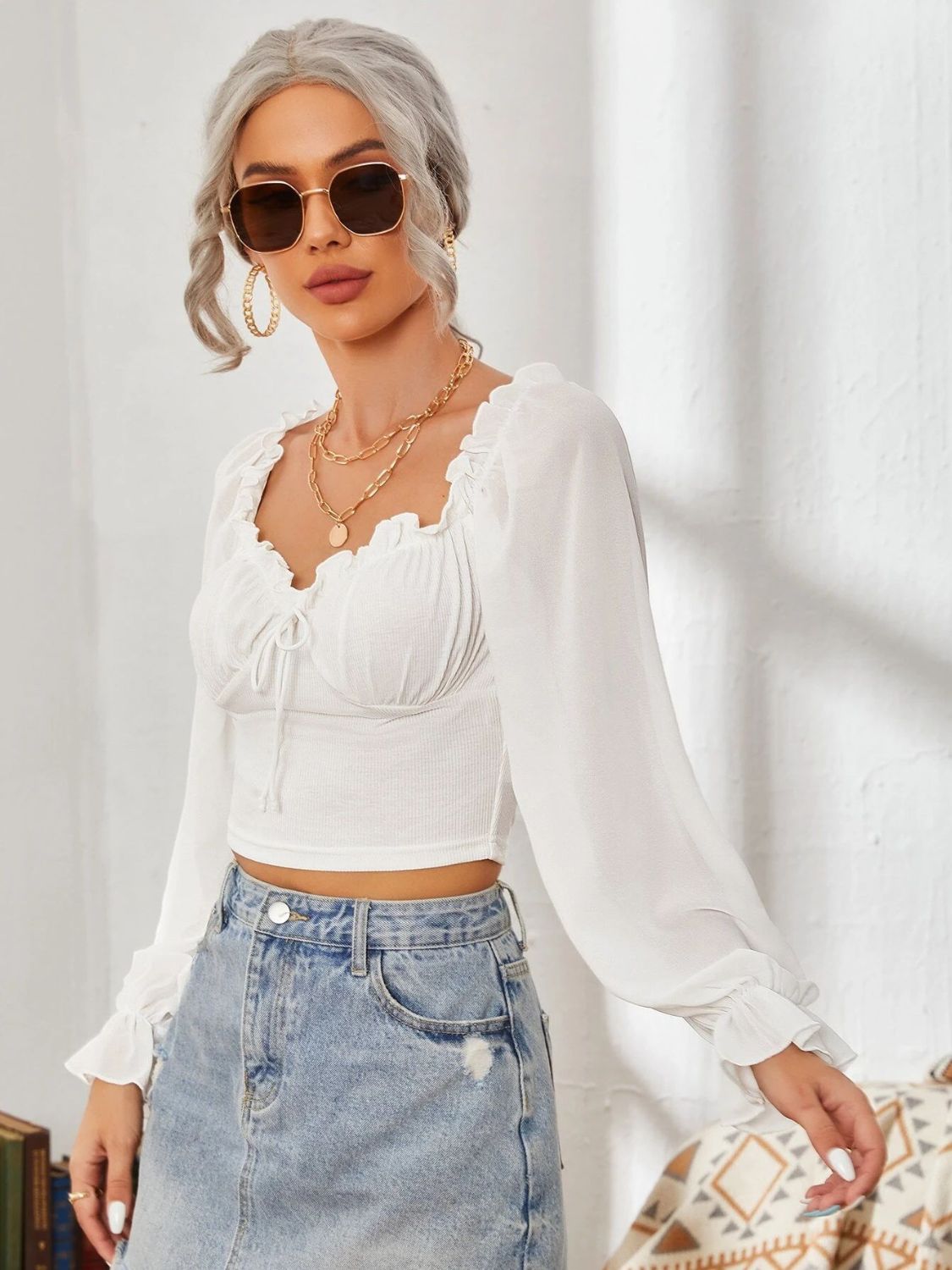 Mesh Sweetheart Neck Flounce Sleeve Top