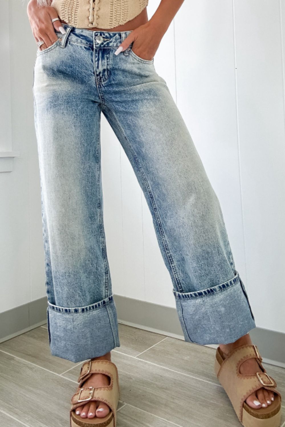 Washed Wide Leg Jeans with Pockets