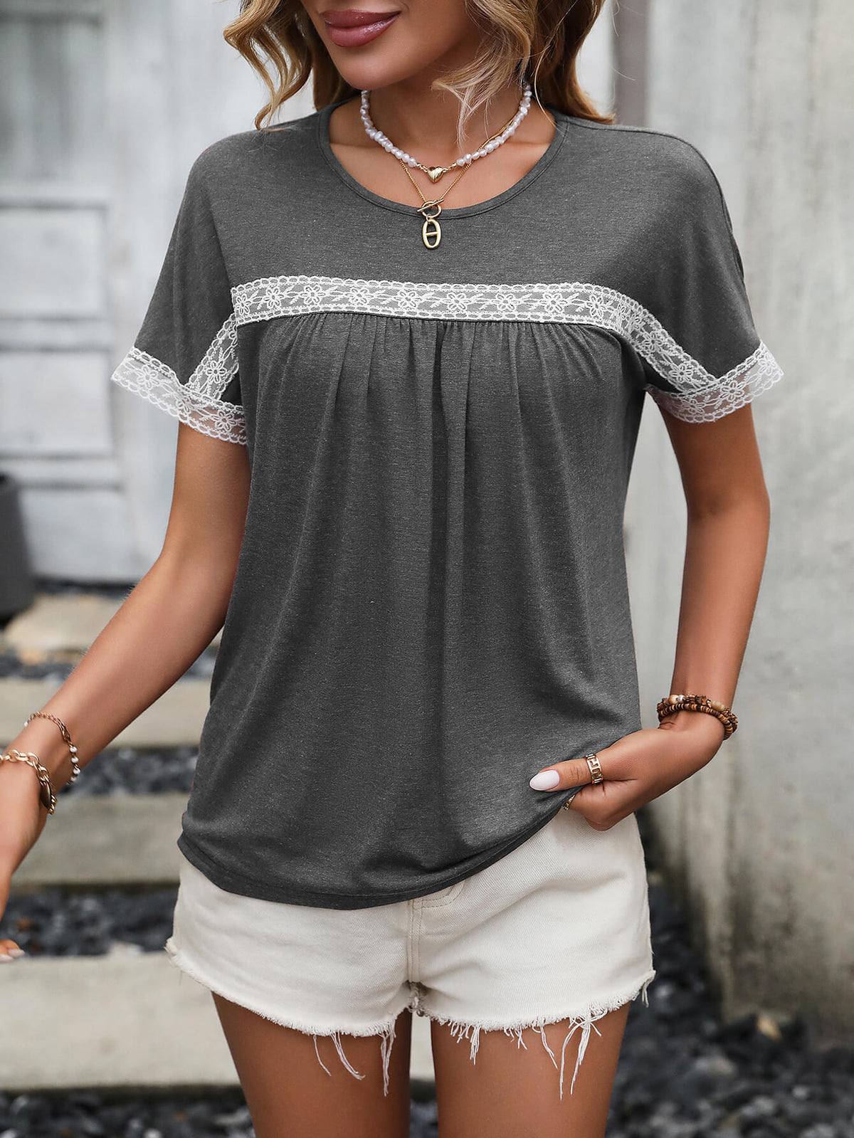 Contrast Round Neck Short Sleeve Tee