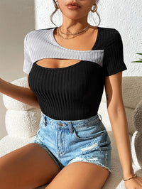 Contrast Cutout Short Sleeve T-Shirt