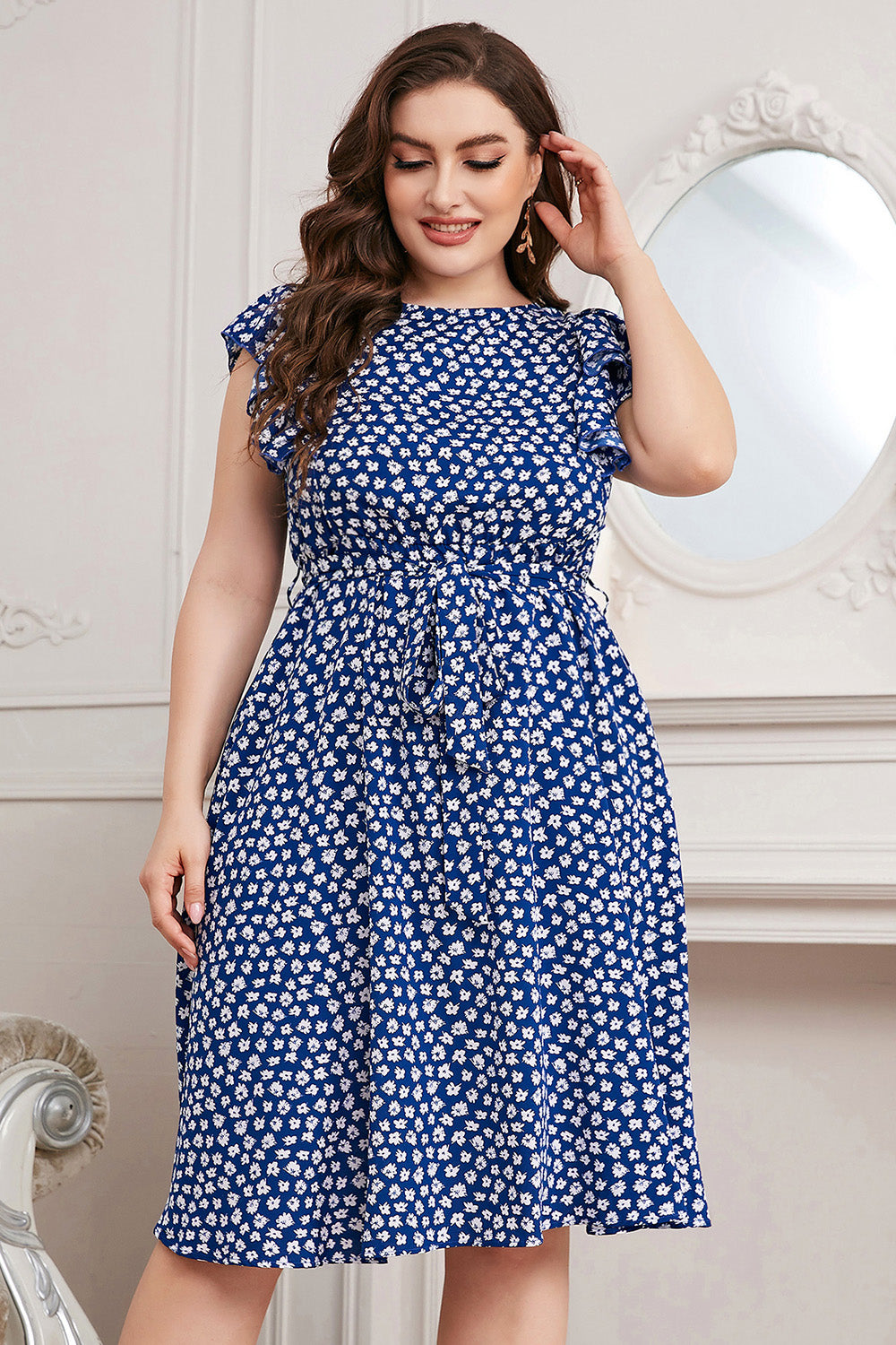 Plus Size Round Neck Tie Waist Dress