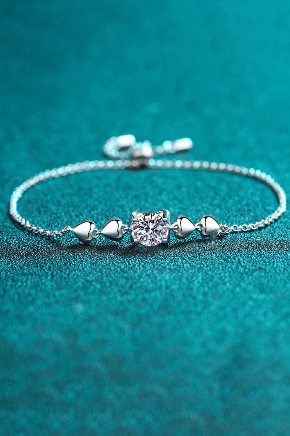 1 Carat Moissanite Heart Bracelet